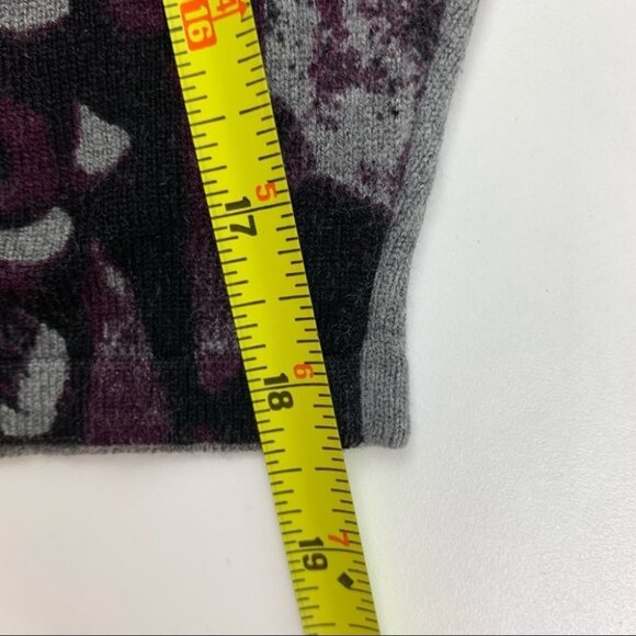 Chagal Grey & Purple  Sweater size Large - Picture 4 of 4
